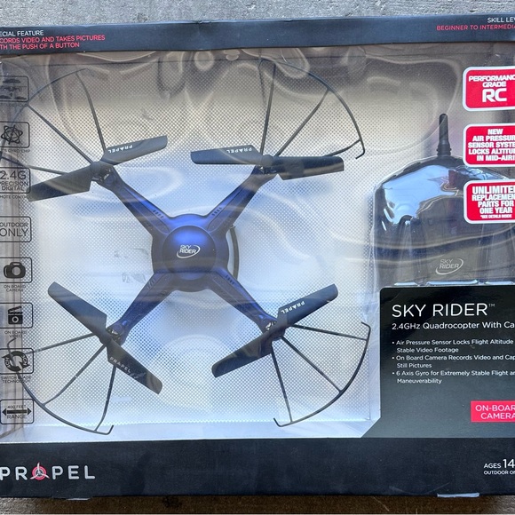 Sky Rider 2.4GHz Quadcopter with Camera - Black - Picture 1 of 1